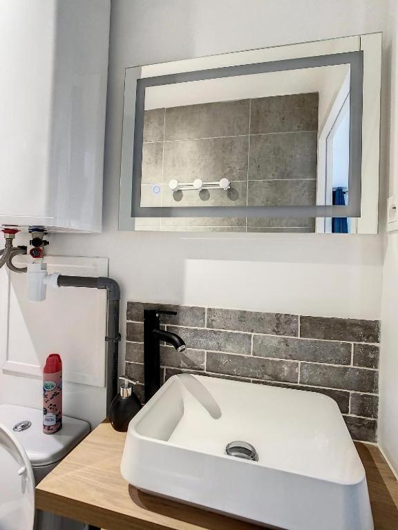 Studio Cosy Hyper Centre Gare Amiens Wifi Netflix 2 Pers Buitenkant foto